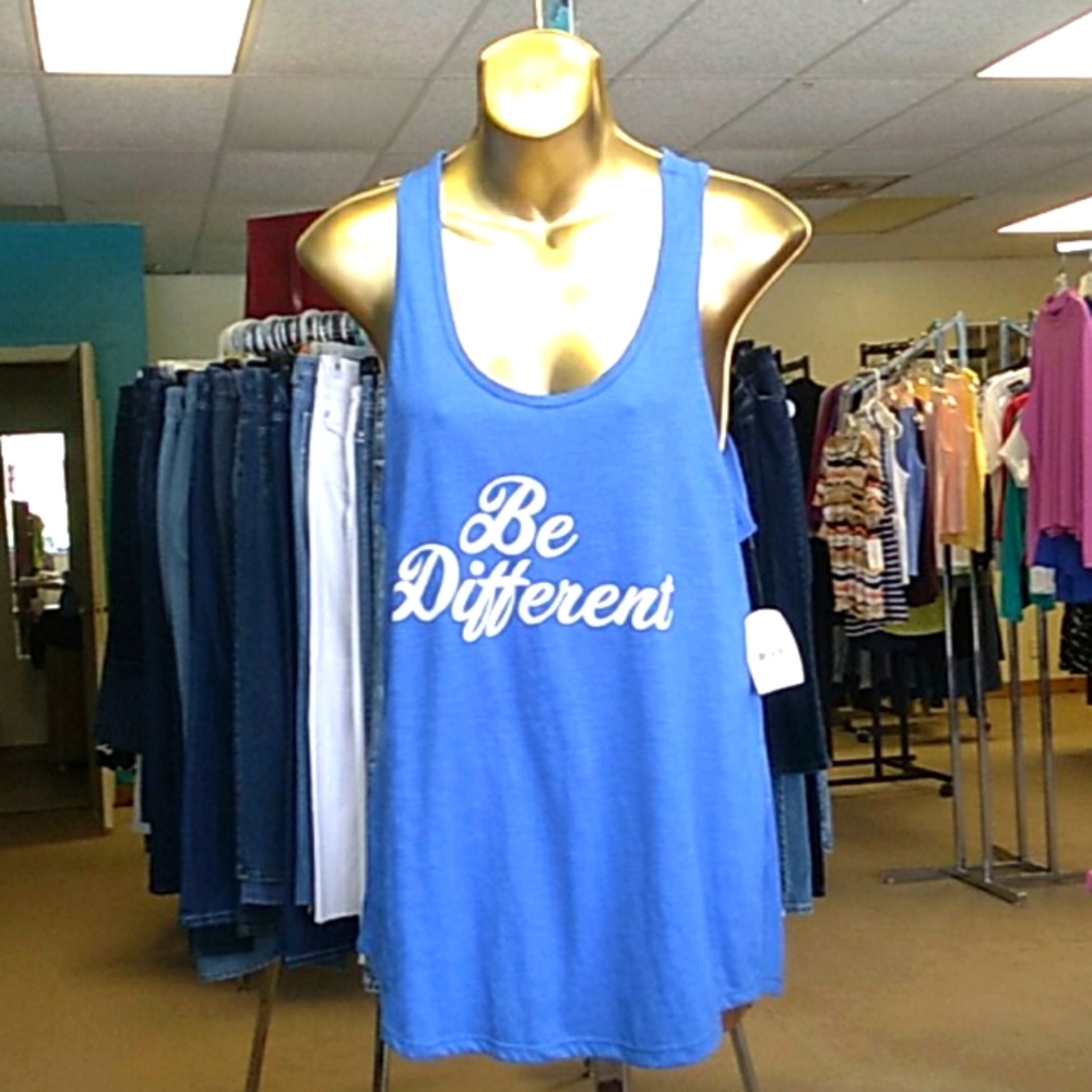 secret treasures medium blue leve lees tshirt